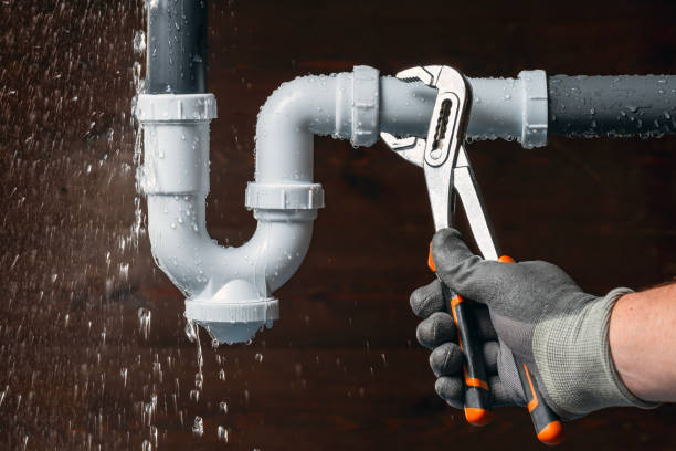 Professional Emergency Plumber technician working in Tilghman, MD